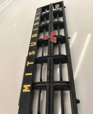 Mitsubishi Pajero Front grill MB607023