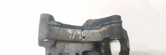 Volvo S80 Engine mounting bracket 3m516030