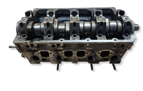 Volkswagen PASSAT B5.5 Engine head 038103373R