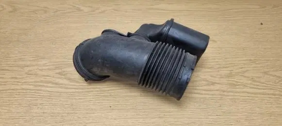 BMW 3 E90 E91 Air intake duct part 7560300