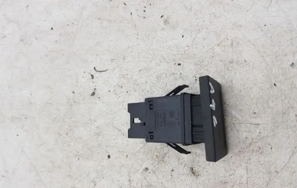 Volkswagen Touareg I Passenger airbag on/off switch 7L6919235A