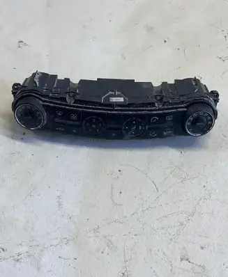 Mercedes-Benz E W211 Climate control unit 2118300385 00113703