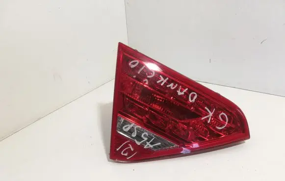 Audi A5 8T 8F Tailgate rear/tail lights 8T0945093A