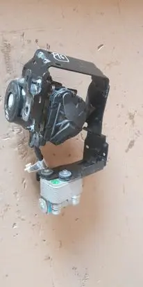 Peugeot 208 II Vacuum pump 9835028580