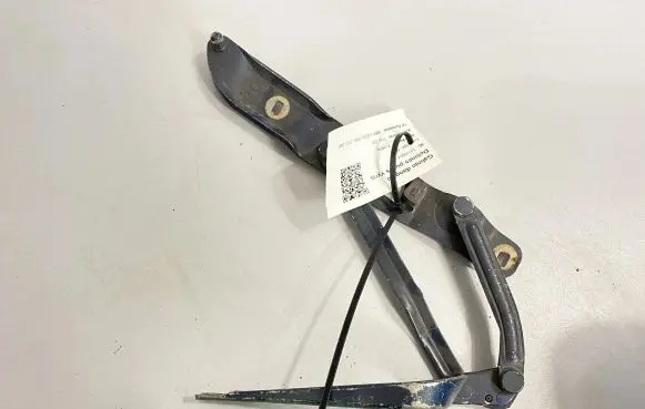 BMW 5 E39 Tailgate/trunk/boot hinge 8159398