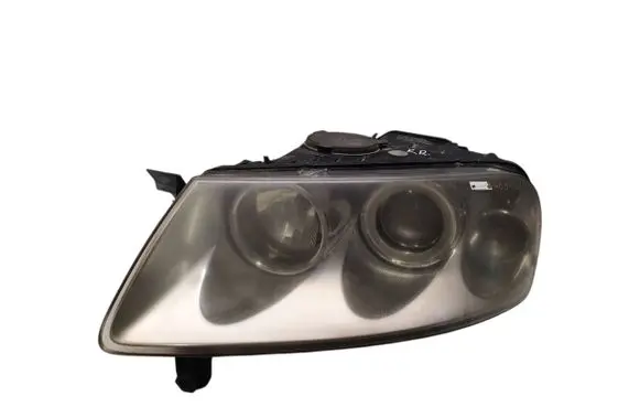 Volkswagen Touareg I Headlight/headlamp