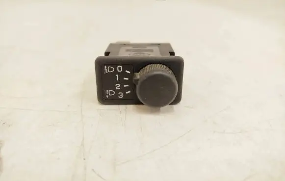 Nissan Almera Tino Headlight level height control switch 36997B D2470C