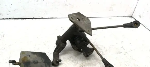 Volkswagen Golf IV Gear selector 1J0711183E