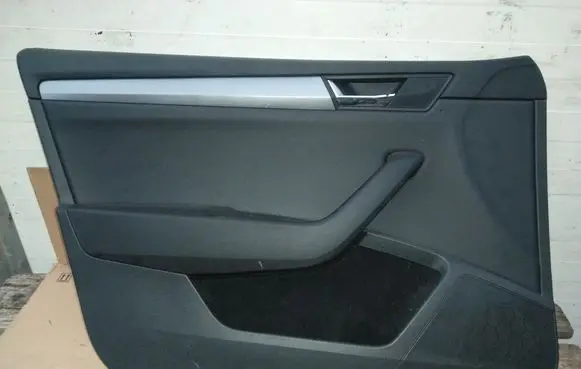 Skoda Superb B8 (3V) Front door card panel trim 3V2867013C
