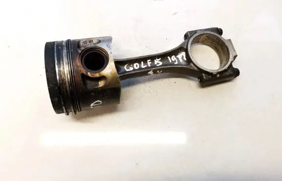 Volkswagen Golf V Piston with connecting rod