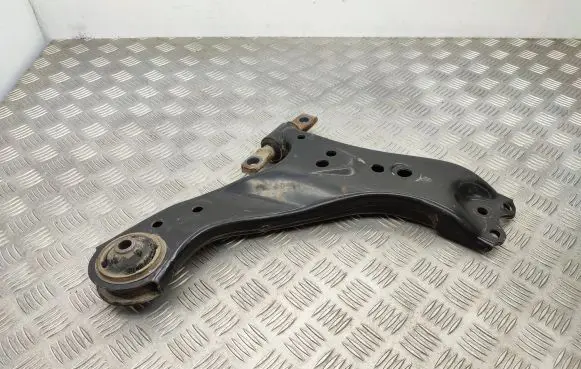 Toyota RAV 4 (XA50) Front lower control arm/wishbone
