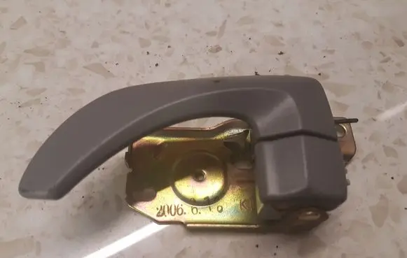 KIA Sorento Rear door interior handle