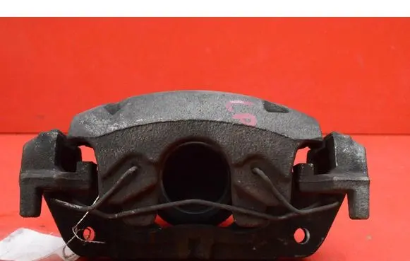 Ford Focus Front brake caliper A426X