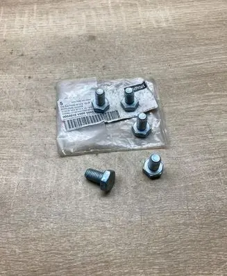 Smart ForTwo II Nuts/bolts 0004015 5PCS