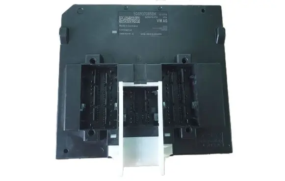 Audi A3 S3 8V Comfort/convenience module 5Q0937085BK 5WK50915G