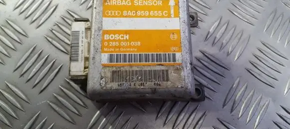 Audi A4 S4 B5 8D Airbag control unit/module 8a0959655c 0285001038