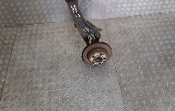 Hyundai i30 Stub axle 
