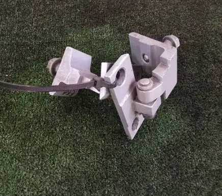 BMW 5 E60 E61 Rear door lower hinge 7068090