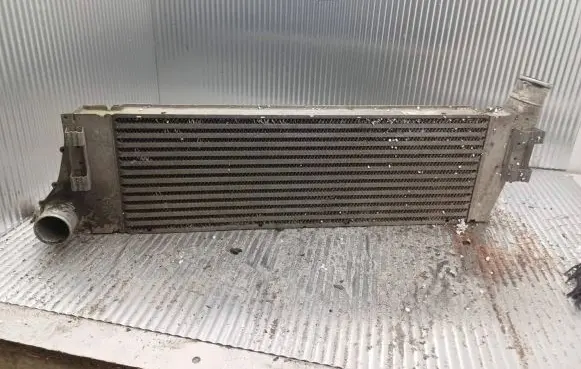 Renault Megane II Intercooler radiator 8200115540C 0017508 E2443