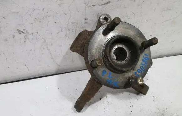 Nissan Micra Front wheel hub spindle knuckle 4001550B01 4001554B01 402024F100