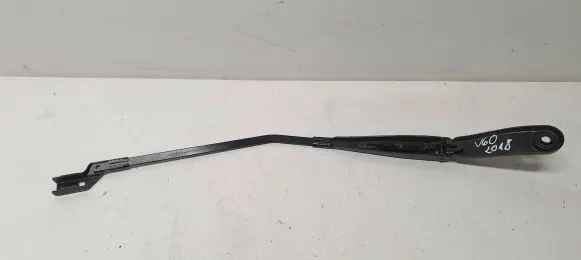 Volvo V60 Front wiper blade arm 30753505