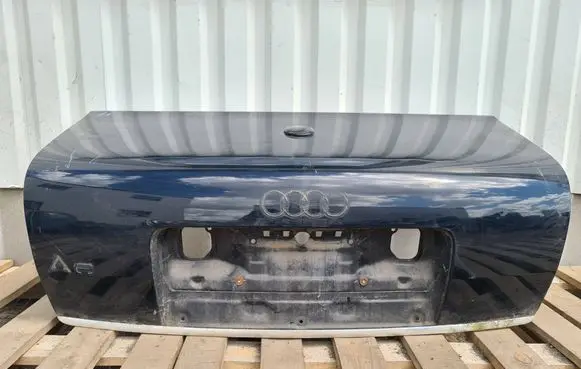 Tailgate/trunk/boot lid