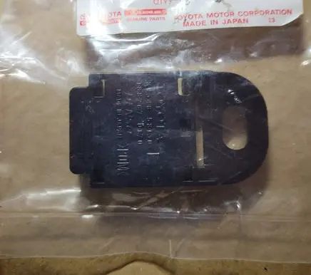 Toyota Prius (XW50) Front parking sensor holder (PDC) 8934858130