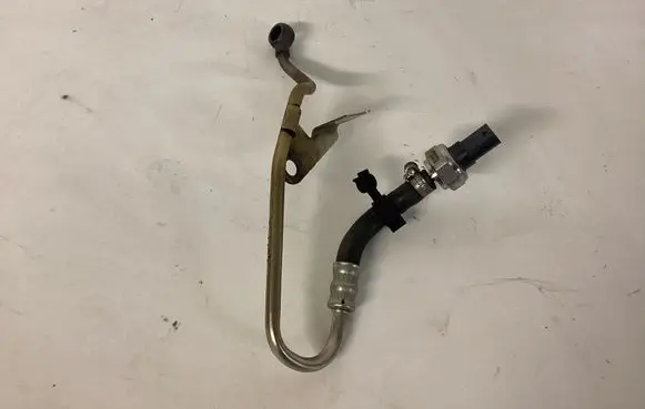 BMW 6 F06 Gran coupe Exhaust gas pressure sensor 8507634