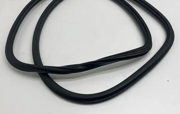 Audi Q3 F3 Rear door rubber seal (on body) 