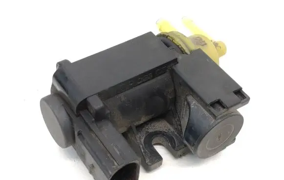 Audi A4 S4 B8 8K Turbo solenoid valve 8K0906627
