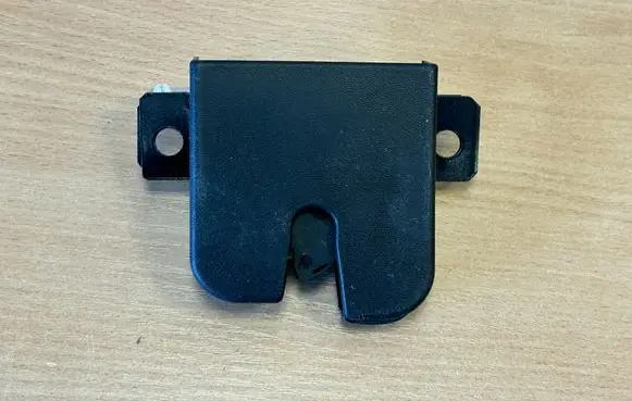 Volkswagen Transporter - Caravelle T5 Tailgate/trunk/boot lock/catch/latch 7E5827505A