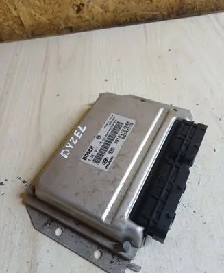 Hyundai Santa Fe Engine control unit/module 0281011115 3910127950 86S4MIQ9