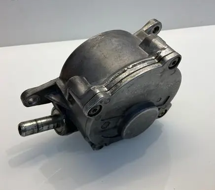 Mercedes-Benz CLS C219 Vacuum pump A6422300165 6422300165