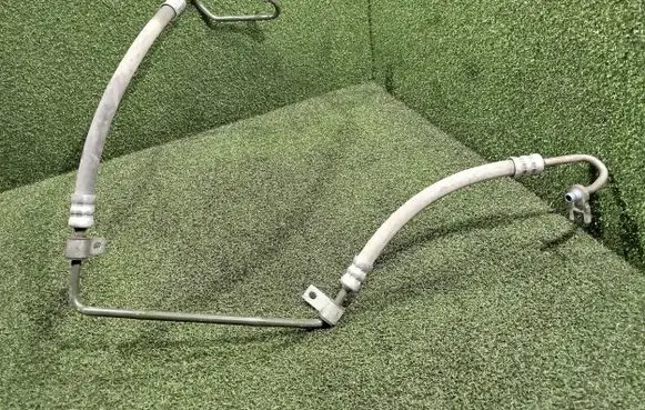 Power steering hose/pipe/line