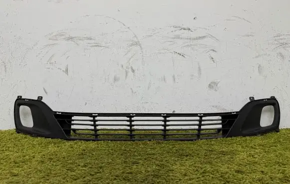 KIA Venga Front bumper lower grill 86561-1p000