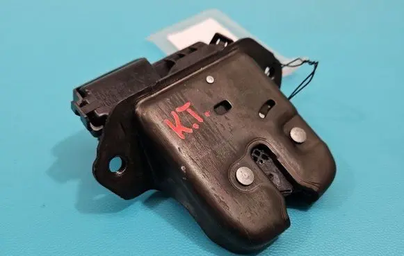 Tailgate/trunk/boot lock/catch/latch