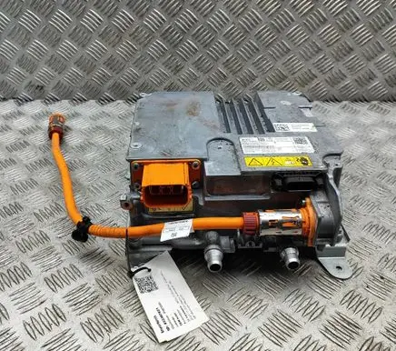 Mercedes-Benz EQA Voltage converter inverter A0009006844 A0009015211