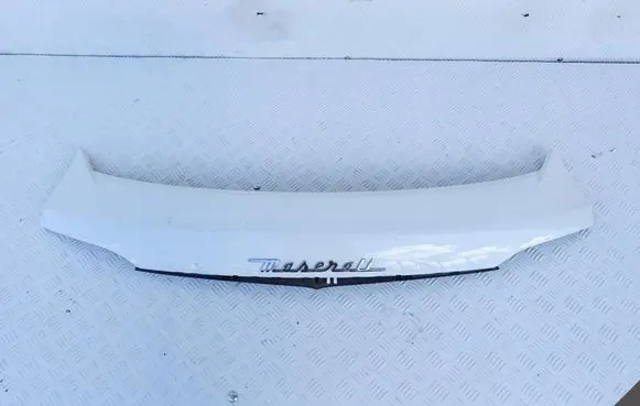 Maserati Levante Tailgate trim 670042733