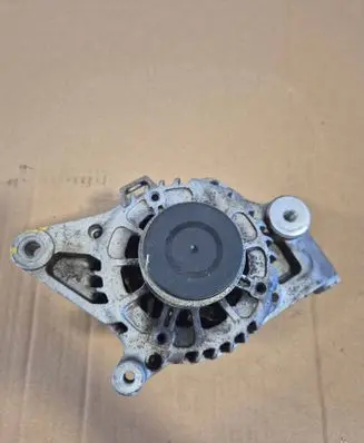 KIA Ceed Generator/alternator 373002U200