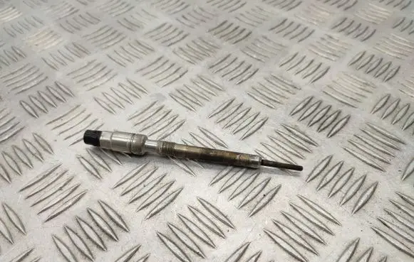Skoda Octavia Mk4 Glow plug 04L905061B