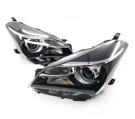 Toyota Yaris Headlights/headlamps set 81170-0DA30
