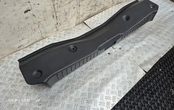 Ford Focus Trunk/boot sill cover protection BM51A40352ABW BM51A40352A