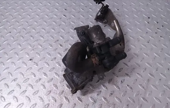 Volvo XC90 Electric auxiliary coolant/water pump 31686005 31461924 31439528