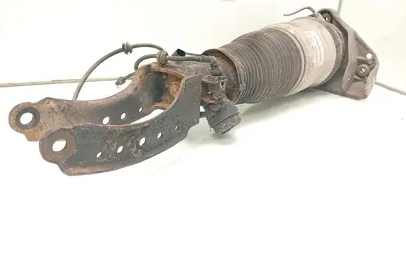 Volkswagen Touareg I Front air suspension shock absorber 7L6412021AF