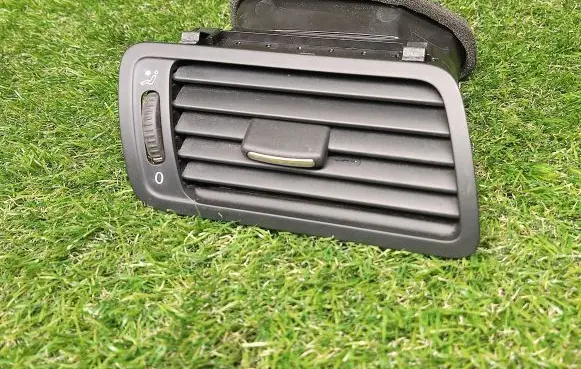 Volkswagen PASSAT B6 Dashboard side air vent grill/cover trim 3C1819702F