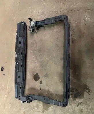 Volkswagen Touran III Radiator support slam panel 5ta805594b