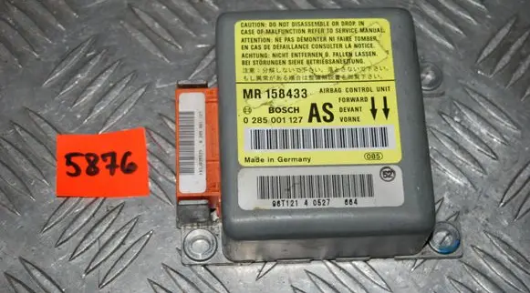 Mitsubishi Carisma Airbag control unit/module MR158433