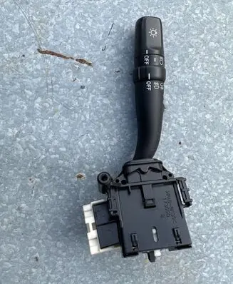 Toyota Corolla Verso AR10 Indicator stalk 173650B 05110 L93