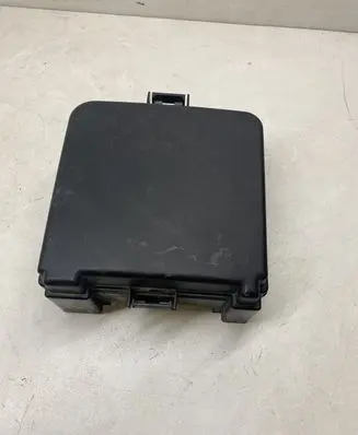 KIA Ceed Fuse box cover 919511H111