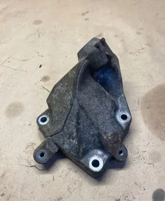 Mercedes-Benz GL X164 Engine mounting bracket A6292230304 AC46000